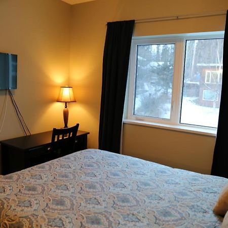 Downtown Whitehorse Deluxe 2 Bedroom Condo Ngoại thất bức ảnh